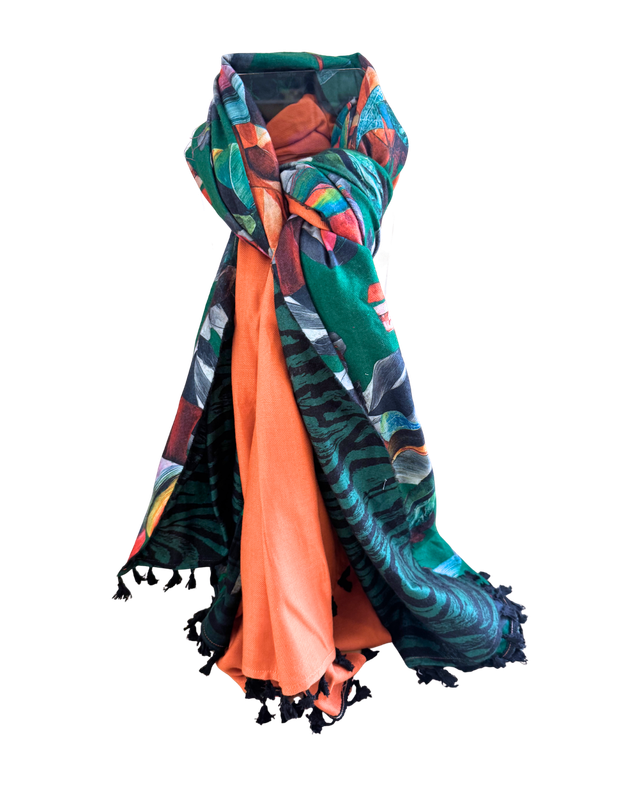 Hatta and Two Fabric Scarf Style 51