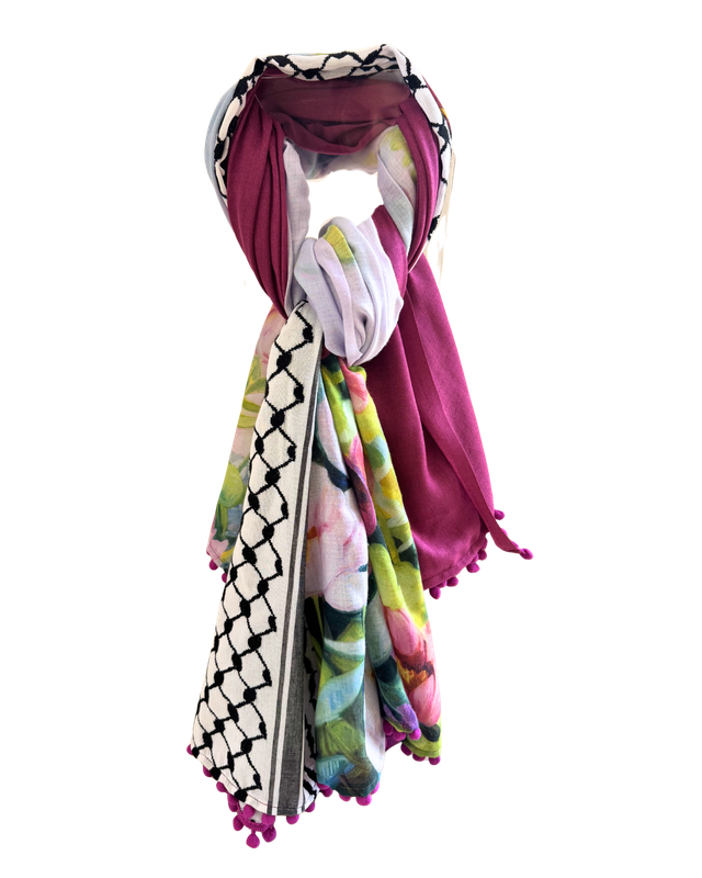 Hatta and Two Fabric Scarf Style 72