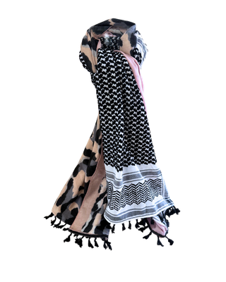 Hatta and Two Fabric Scarf Style 74