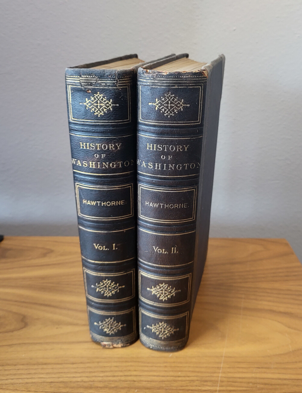History of Washington : The Evergreen State from Early Dawn to Daylight, with Portraits and Biographies. In Two Volumes
