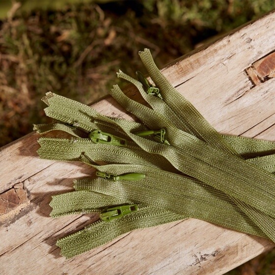 Invisible Zipper in Matcha Leaf, 7.87" long from Atelier Brunette