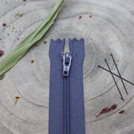 Visible Zipper in Cobalt, 7.87" long from Atelier Brunette