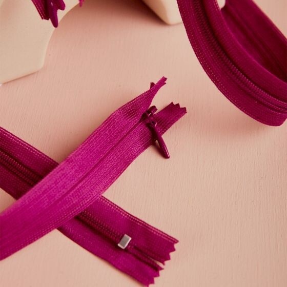 Visible Zipper in Dahlia, 7.87" long from Atelier Brunette