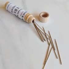 Easy Thread Needles - Wooden Case
