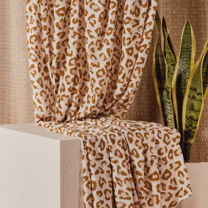 Leony Wide Kelsey Fabric,