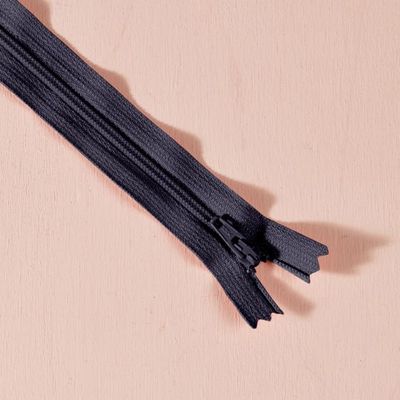Visible Zipper in Night, 7.87" long, from Atelier Brunette