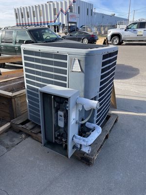 10 Ton Air Conditioner Condenser (Daikin DX11SA1203)