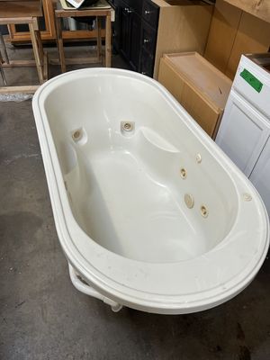 American Standard Oval Jacuzzi Tub