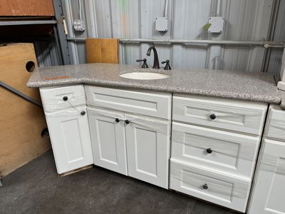 Vanity Cabinet Set [#BV01]