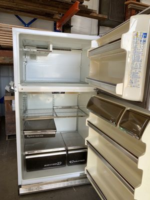 GE Refrigerator on Wheels