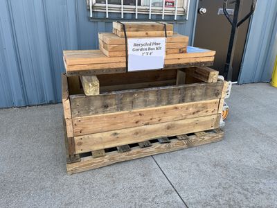 Raised Garden Bed Kit (Reclaimed Pine)