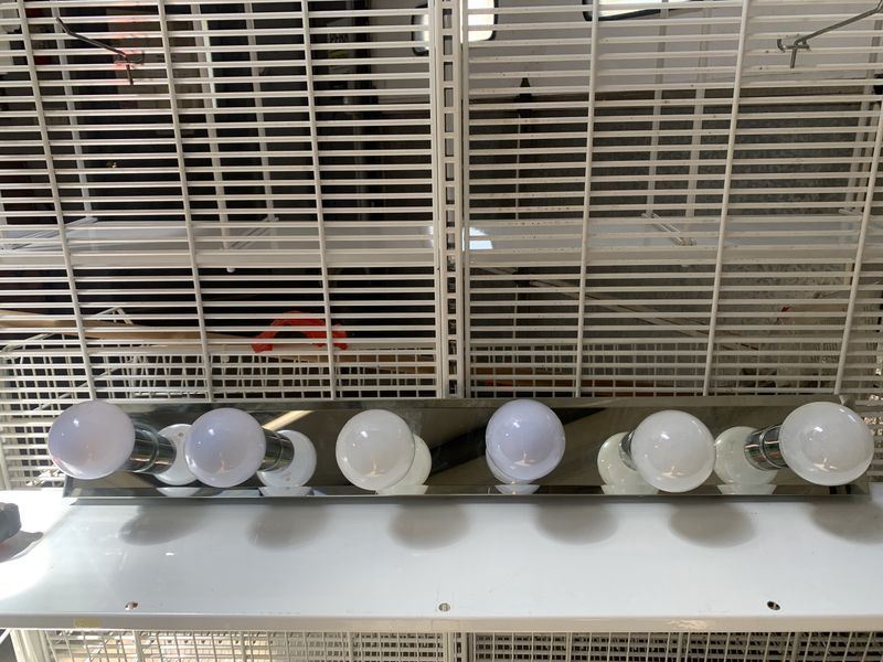 Vanity Light Fixture (Six Bulbs)
