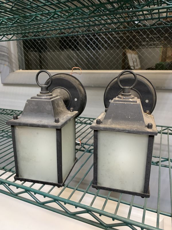 1 Light Lantern Style Coach Light (5&quot; shade)