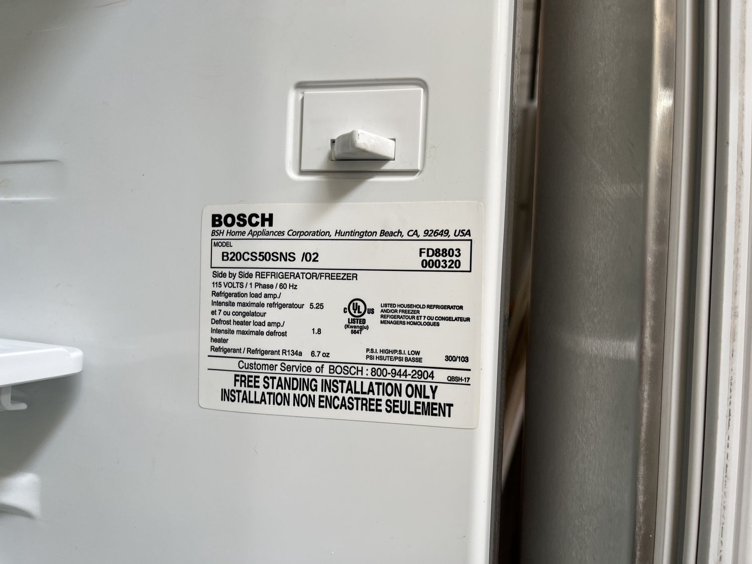 Bosch Side-by-Side Refrigerator/Freezer – Stainless Steel