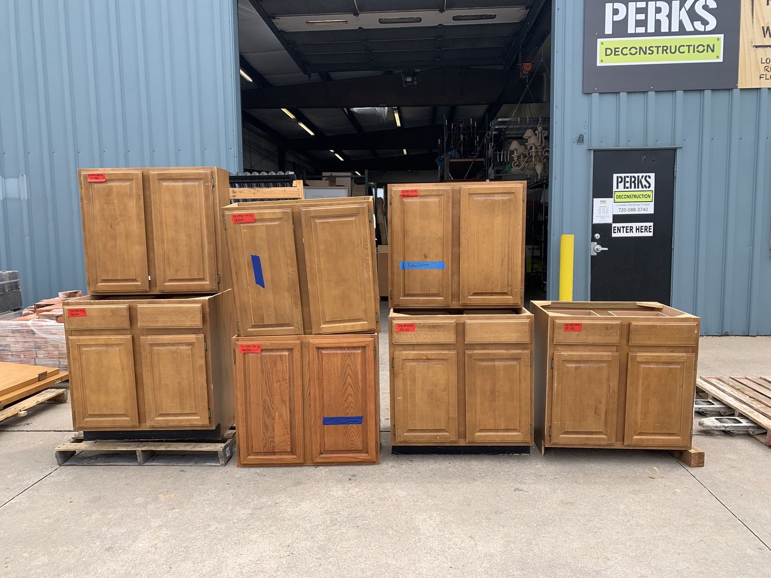 Composite Cabinet Set – 7-Piece Office Storage