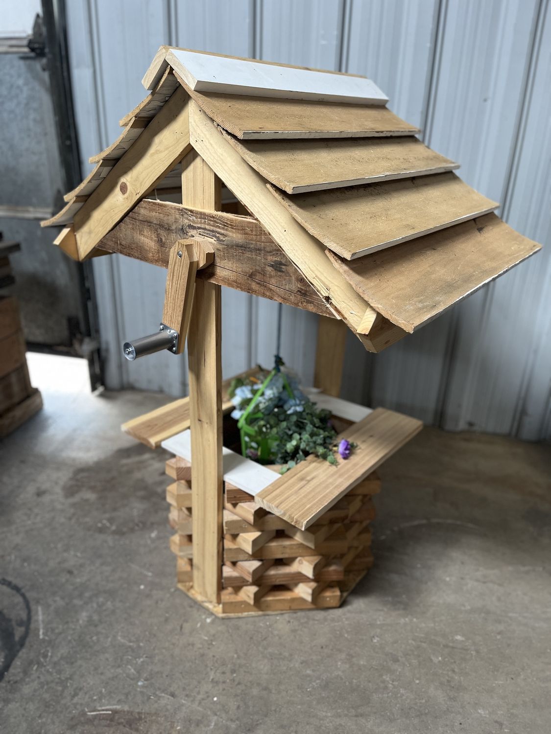 Handmade Wishing Well Planter made from Reclaimed Wood – Paintable Garden Decor
