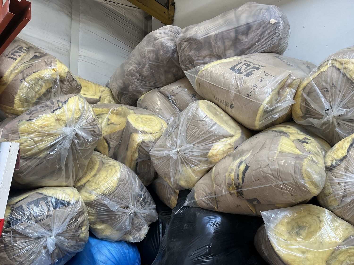 Reclaimed R-19 Fiberglass Insulation – Kraft Faced