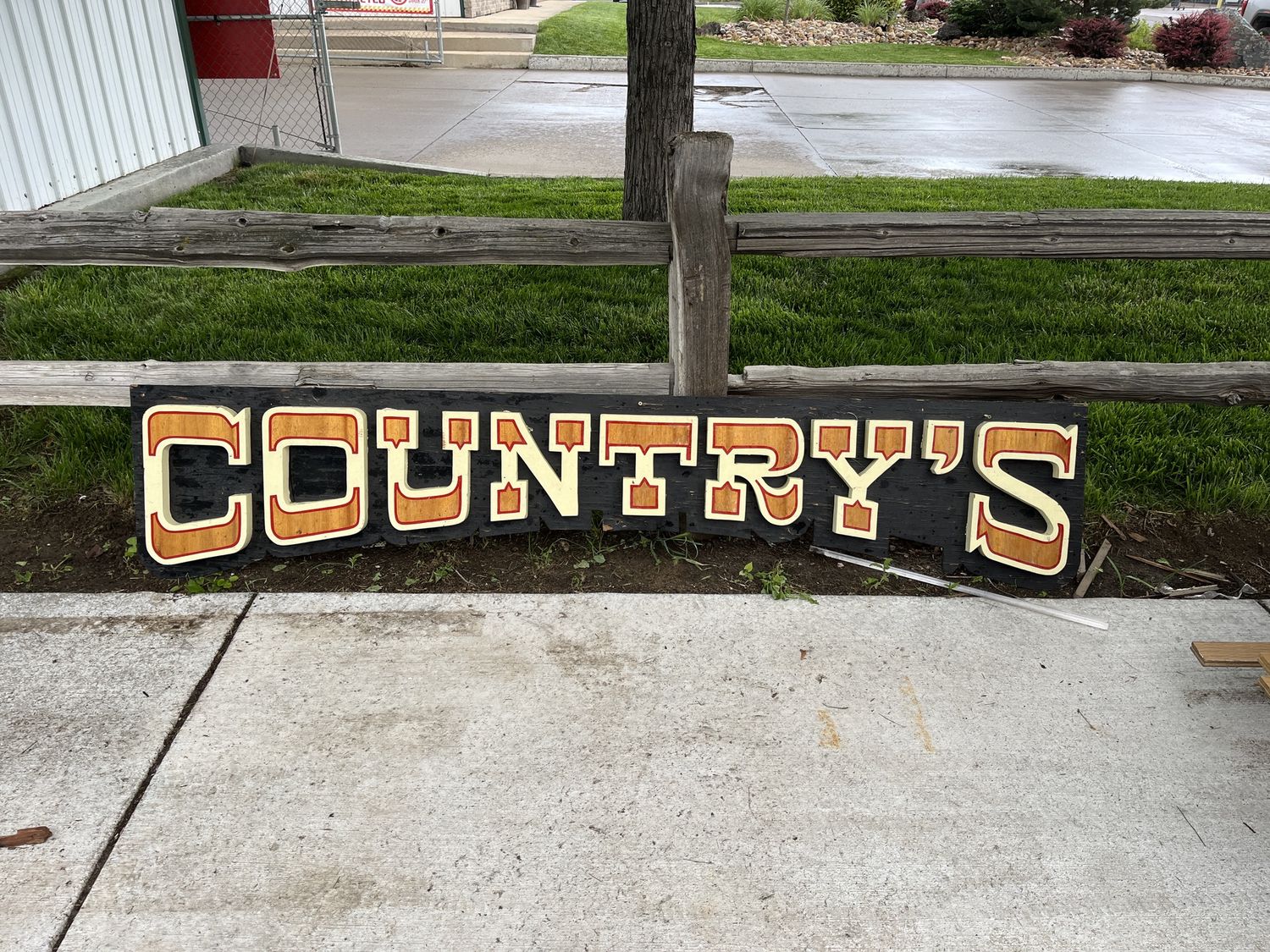 Large Vintage Style &quot;COUNTRY&#39;S&quot; Wooden Sign – 7&#39; 7&quot; x 18 1/4&quot; x 2&quot;