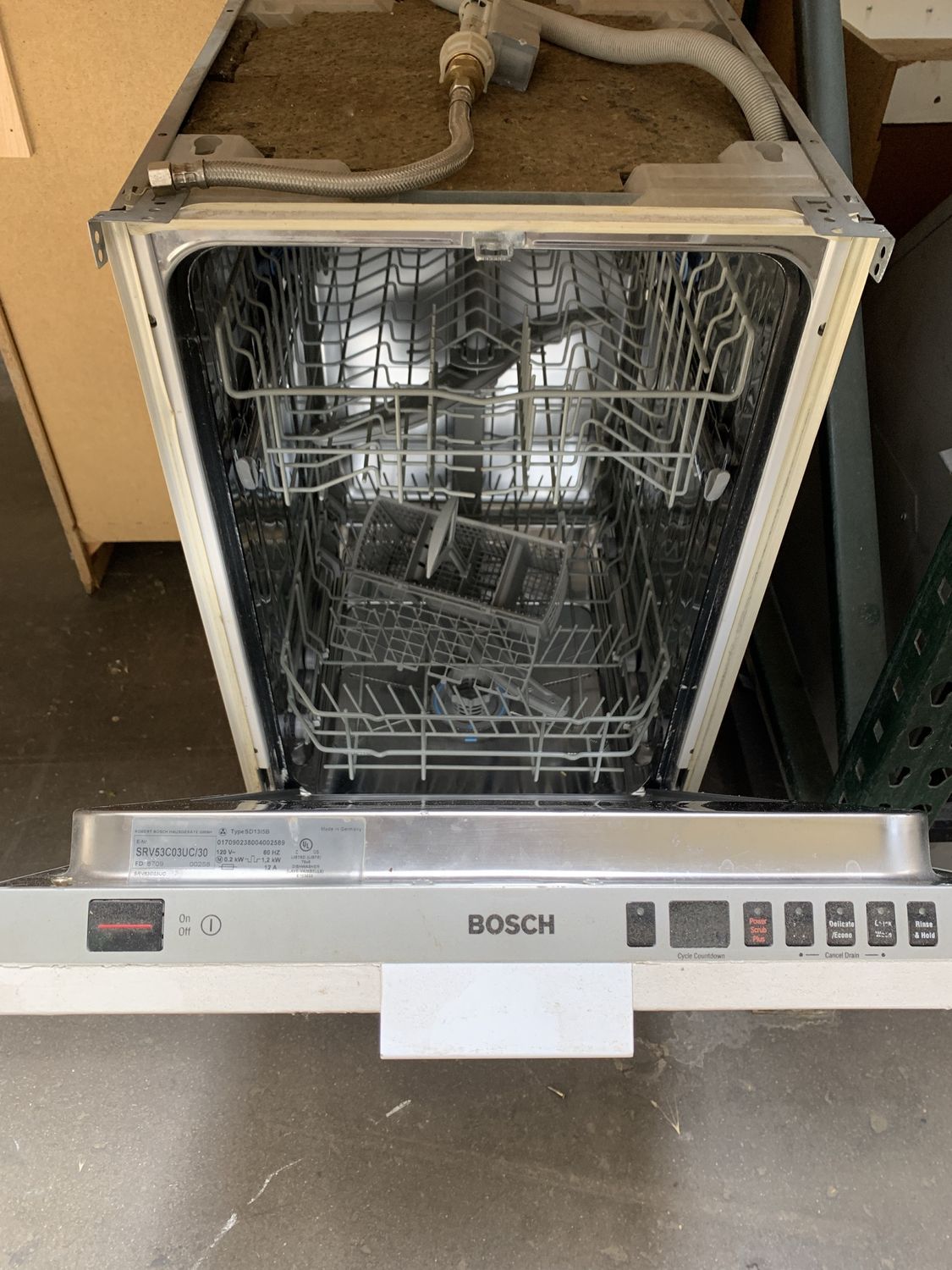 White Bosch Dishwasher 707.07