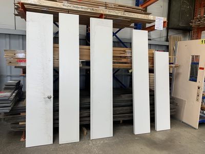 White Narrow Interior Slab Closet Doors – No Panels 707.15