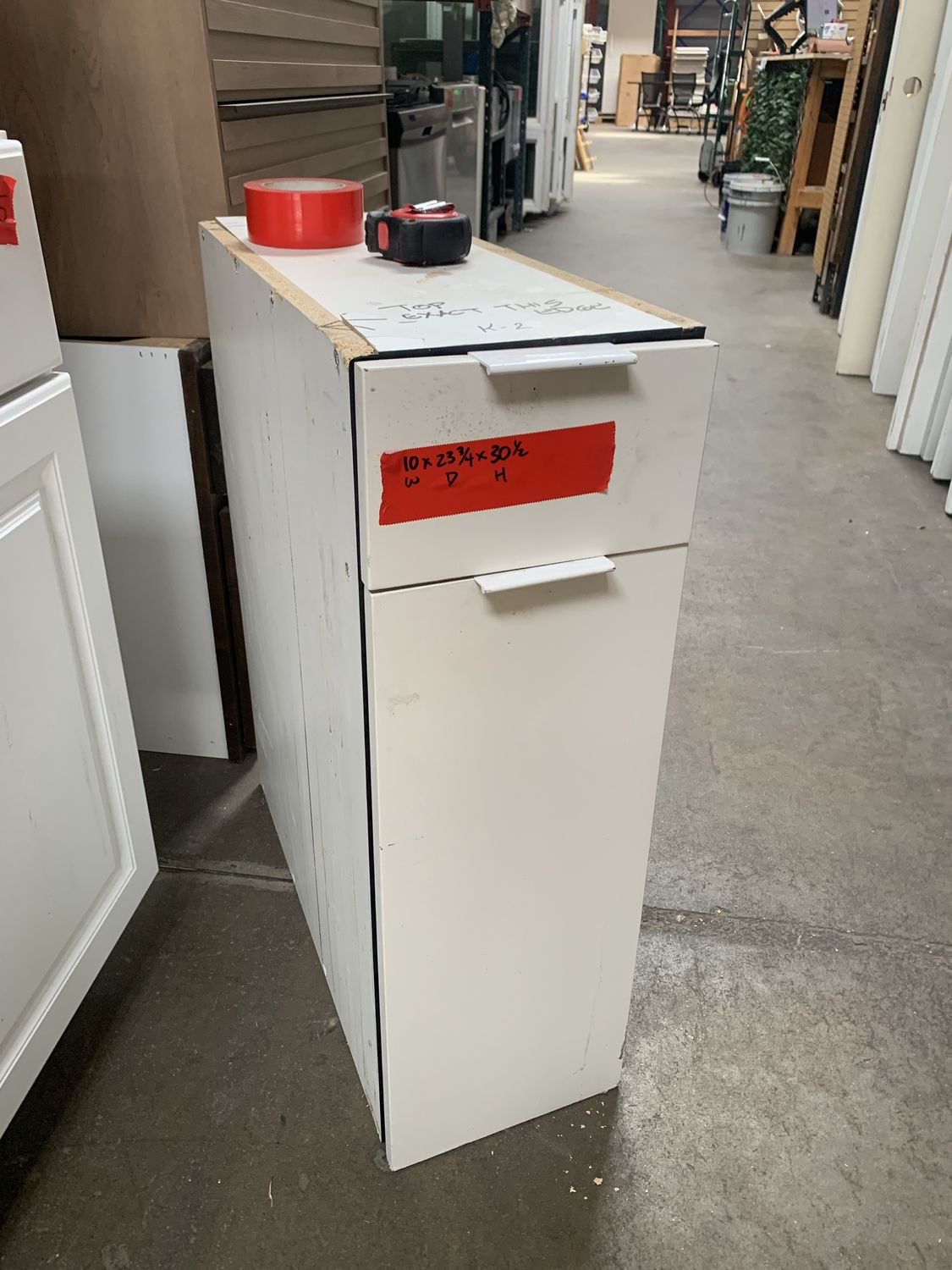 10&quot; White Base Cabinet with Drawer and Door – 30½&quot; Tall 714.16