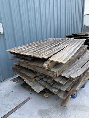 Reclaimed 6&#39; Cedar Fence Boards – Weathered Grey 728.04