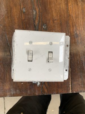 Dual Light Switch in Metal Box with Faceplate – Pre-Wired 729.06