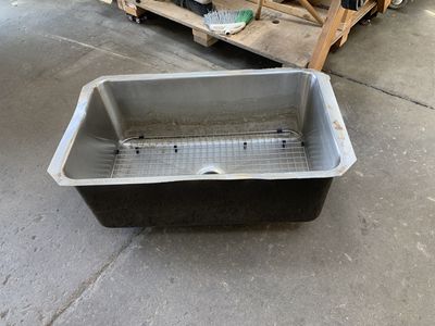30 ½&quot; Stainless Steel Undermount Kitchen Sink – Single Basin with Grid Insert 707.09