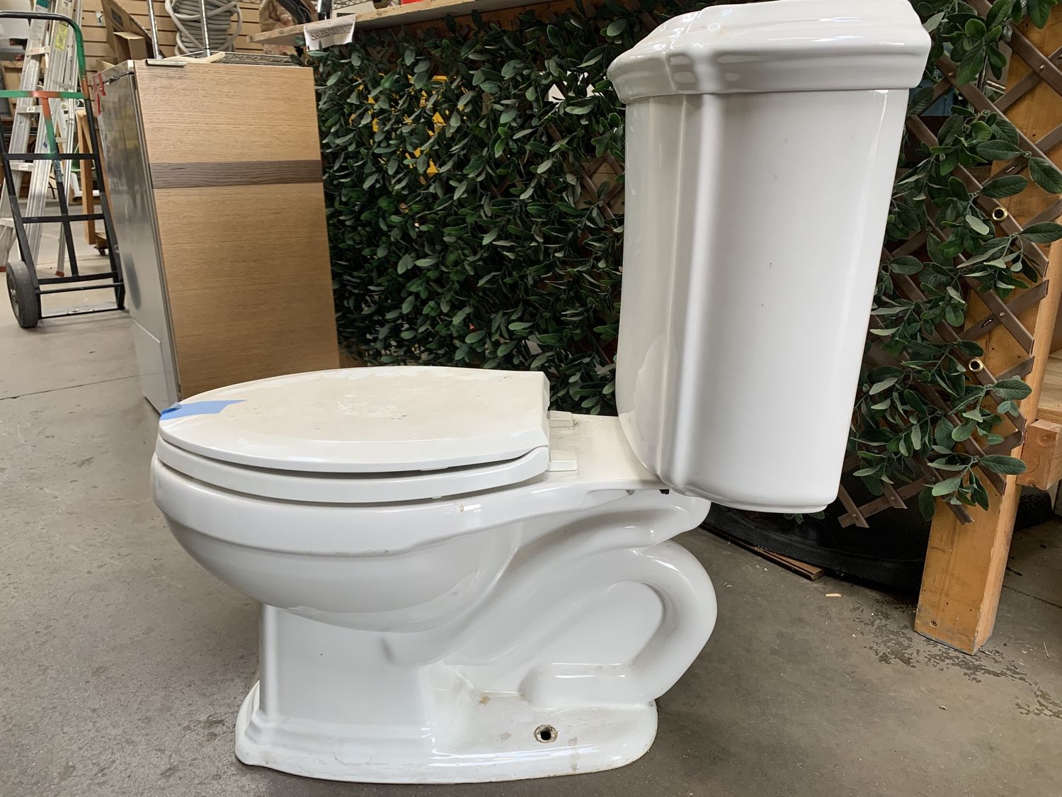 Kohler Memoirs Two-Piece Toilet with Elongated Bowl [808.04]