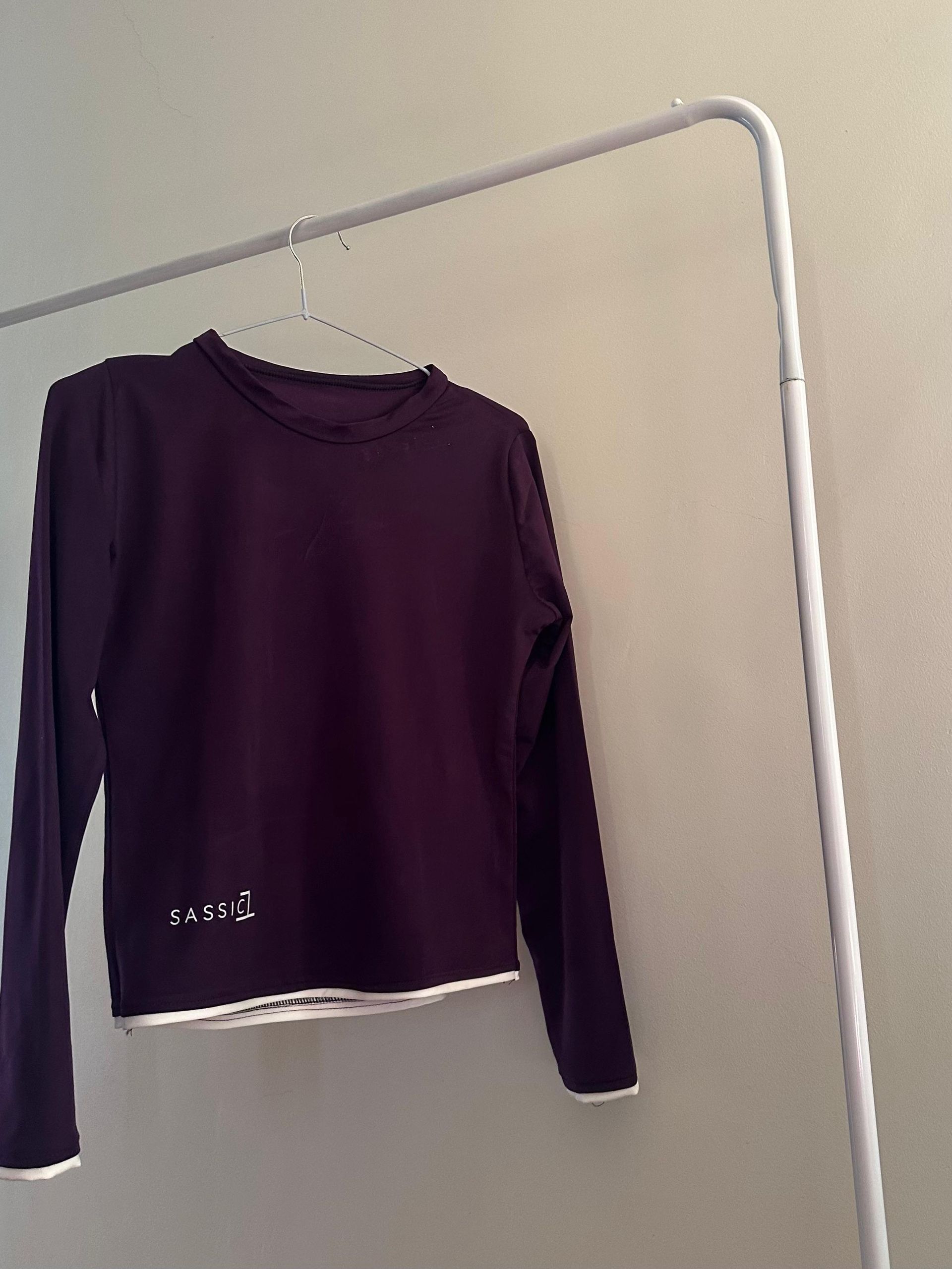 notsobasic longsleeves top
