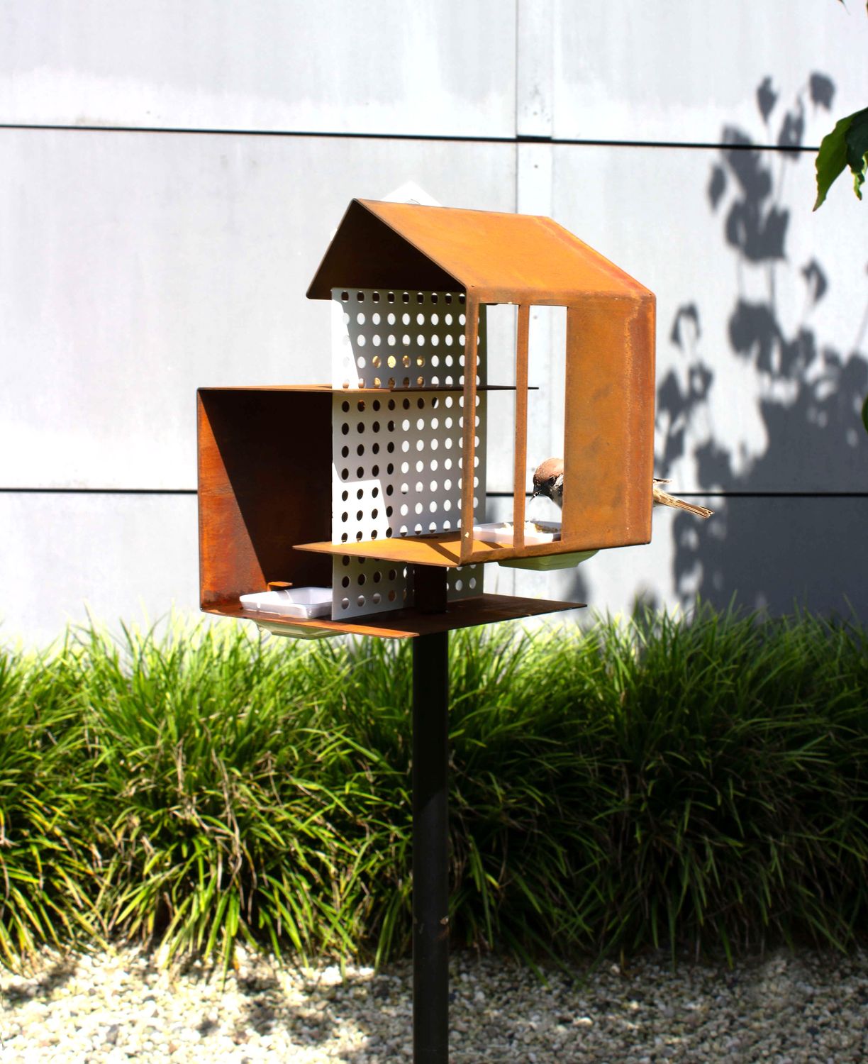 Tweet House - Vogelvoederhuis - Cortenstaal