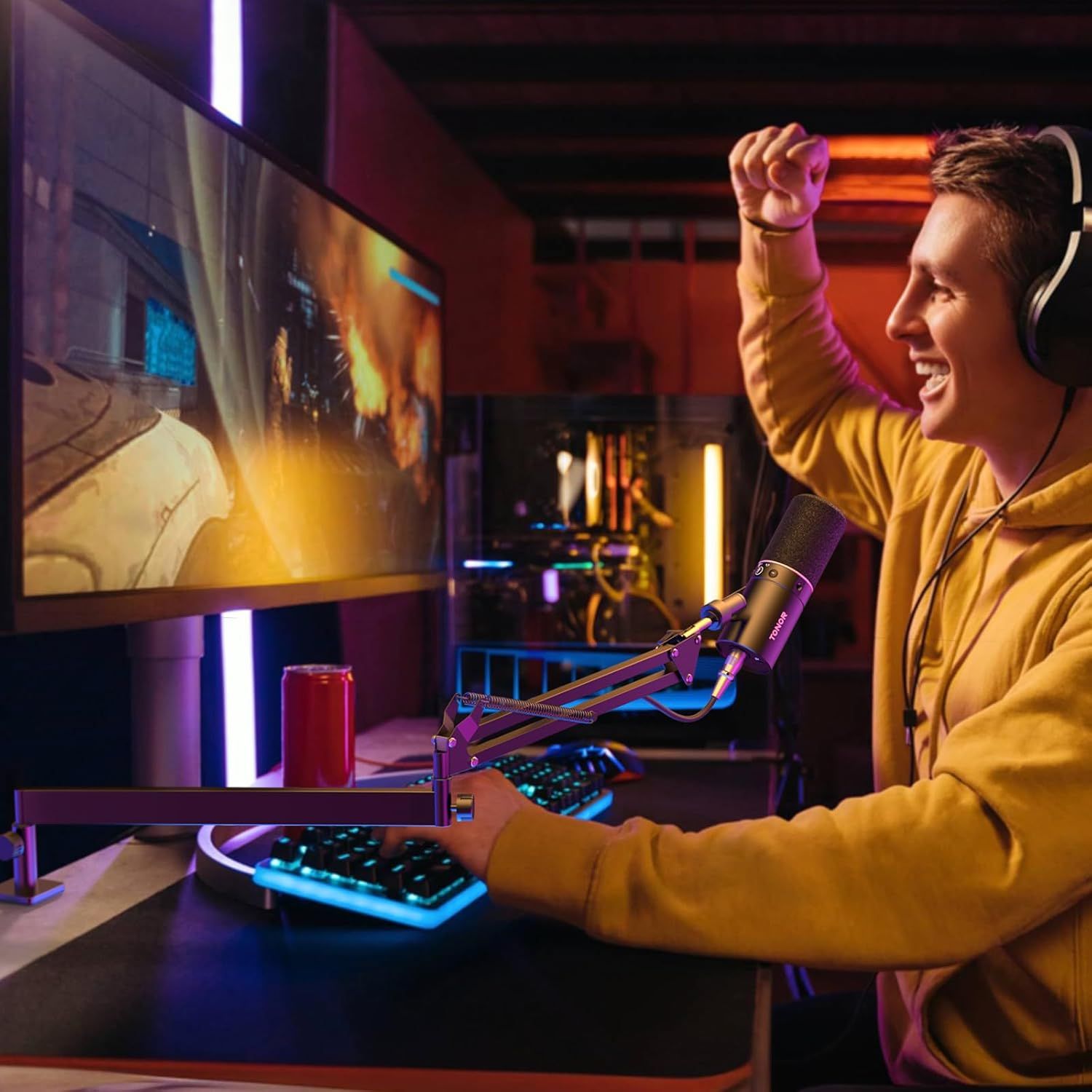 TONOR Wysięgnik mikrofonu, niskoprofilowy statyw mikrofonowy Premium do nagrywania podcastów dla graczy, w pełni regulowany, obracany o 360 °, składany o 90 °, do HyperX Blue Yeti Shure Rode T20LP