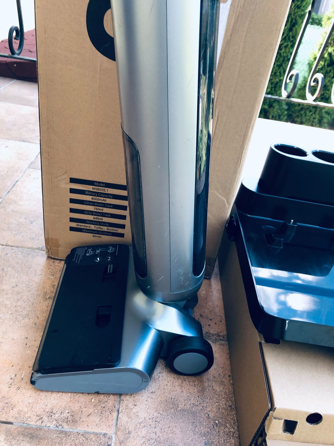 OSOTEK H200 Pro Mop: bezprzewodowy odkurzacz mokro-sucho, LED, samoczyszczący.