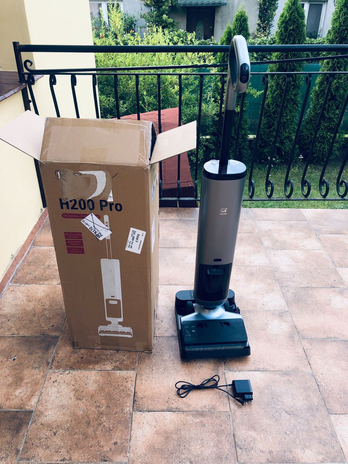 OSOTEK H200 Pro Mop: bezprzewodowy odkurzacz mokro-sucho, LED, samoczyszczący.