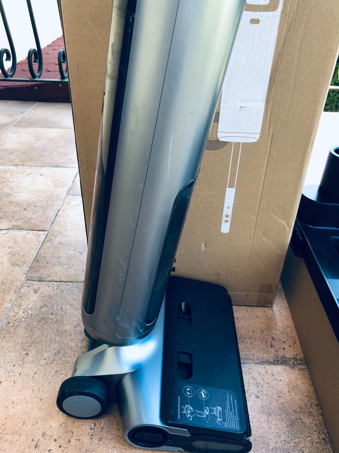 OSOTEK H200 Pro Mop: bezprzewodowy odkurzacz mokro-sucho, LED, samoczyszczący.