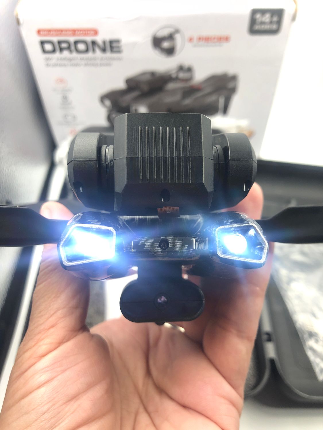 Dron z Kamerą 4K, Transmisja WiFi FPV, Składany, 2 Baterie, Unikanie Przeszkód.