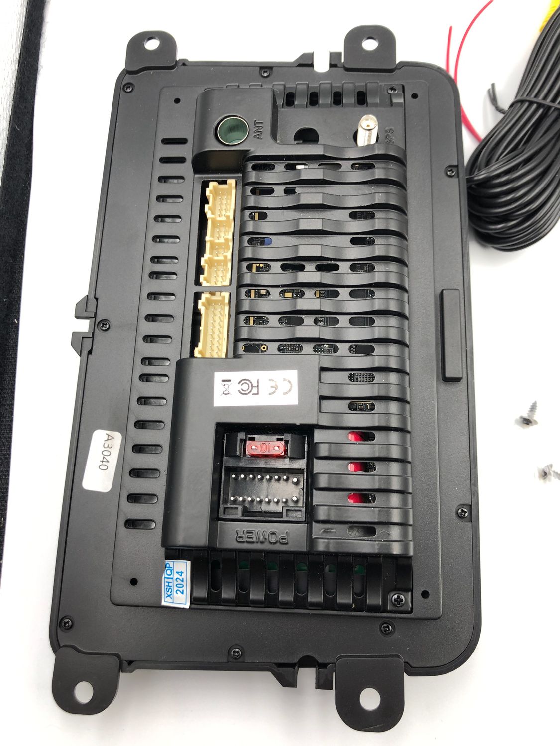 Radio samochodowe 2 DIN Android 13 z Carplay, GPS, BT, Canbus + kamera AHD