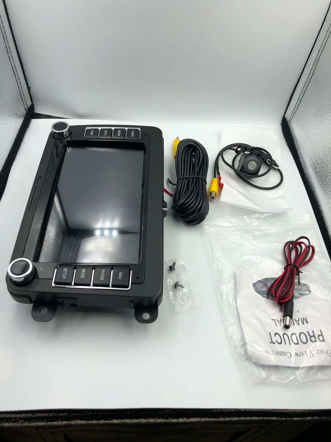 Radio samochodowe 2 DIN Android 13 z Carplay, GPS, BT, Canbus + kamera AHD