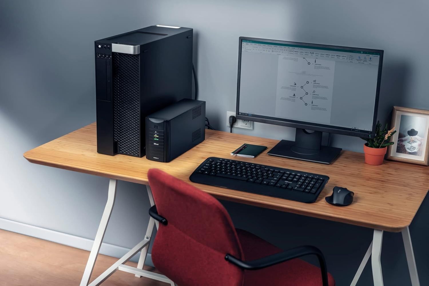 Trust Oxxtron 1000 VA 2 AC wyjścia, czarny zasilacz awaryjny (UPS)