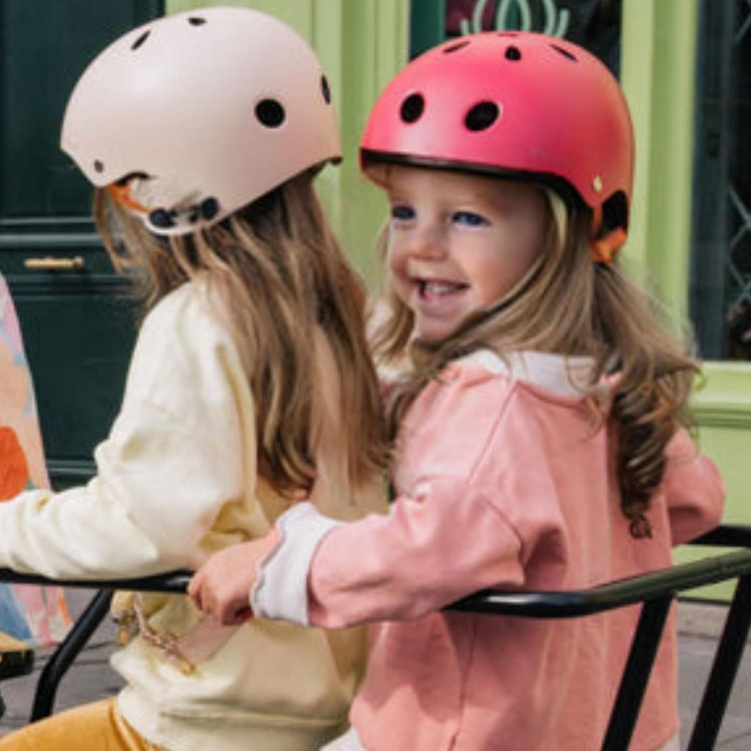 Kask Rowerowy SADI dla dorosłych, lekki, wykonany z EPS, regulowany.