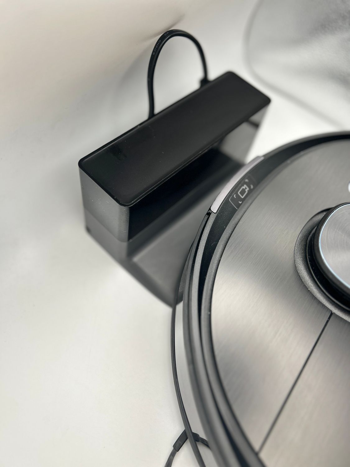 ECOVACS Deebot T9 AIVI Robot Odkurzacz z funkcją wycierania (3000Pa, AIVI)