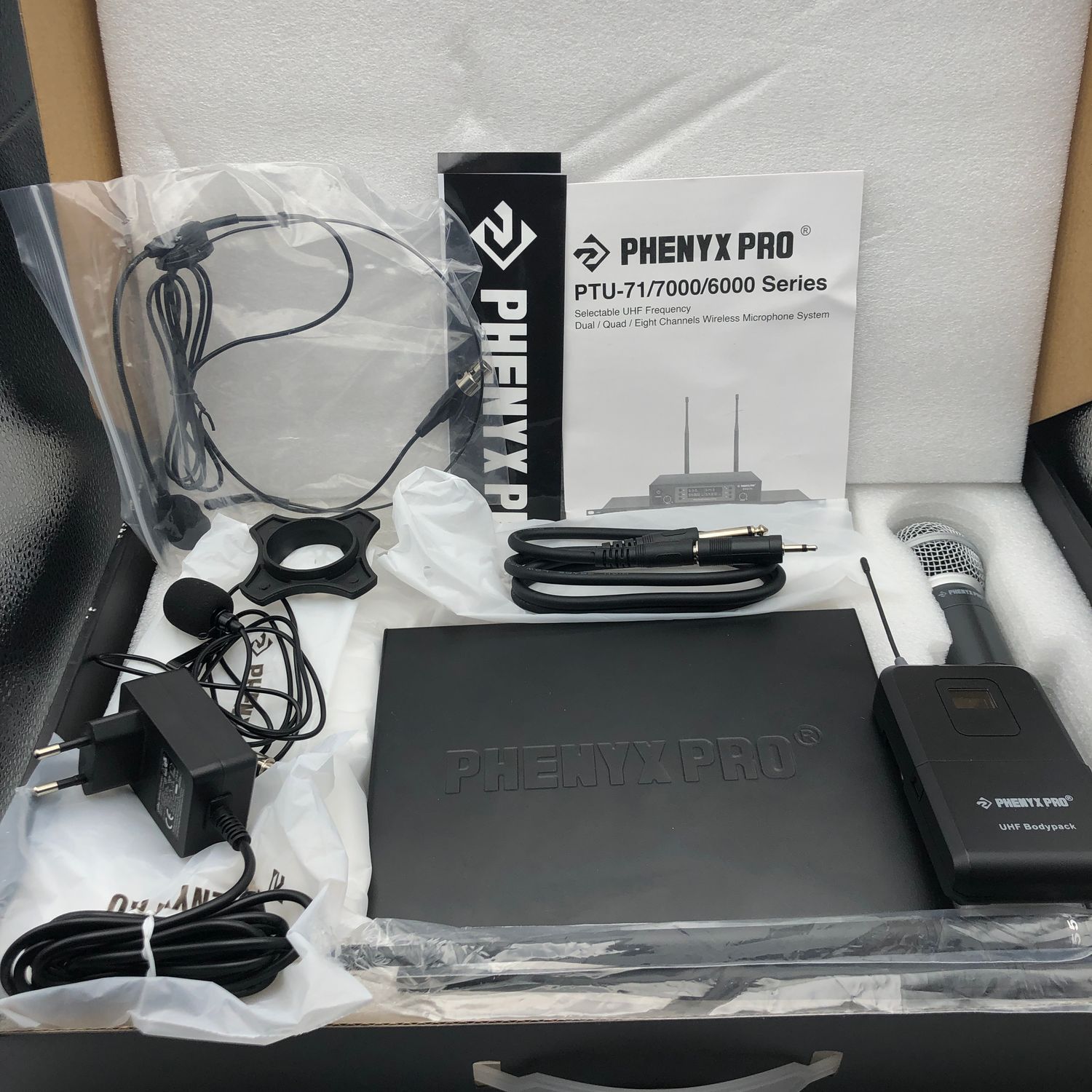 Phenyx Pro PTU-71-1H1B: system bezprzewodowych mikrofonów, 2x100 kanałów UHF.