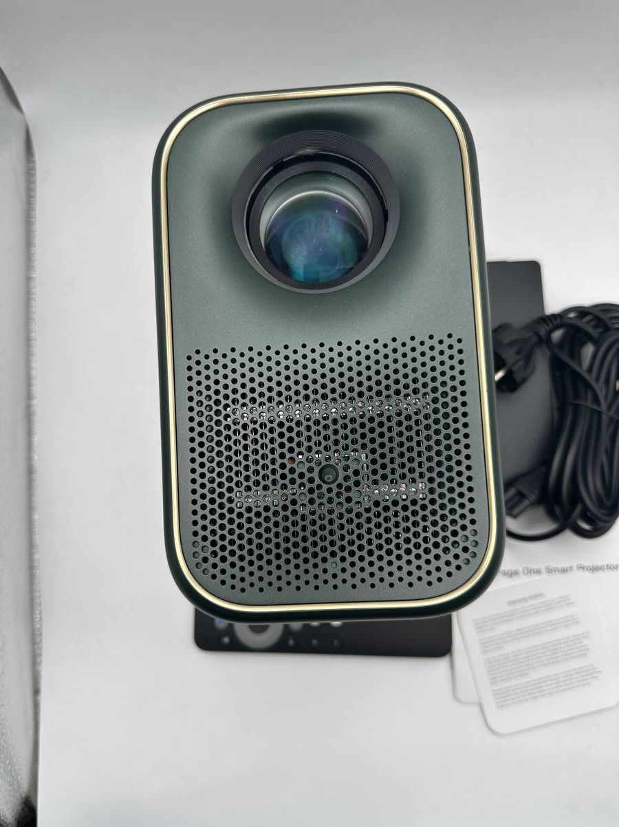 Projektor Xming Page One Film 1080P, WiFi6, Bluetooth, licencja Netflix