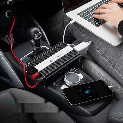 Przetwornica Odoga 12V/230V 500W z USB 4,2A do różnych urządzeń.