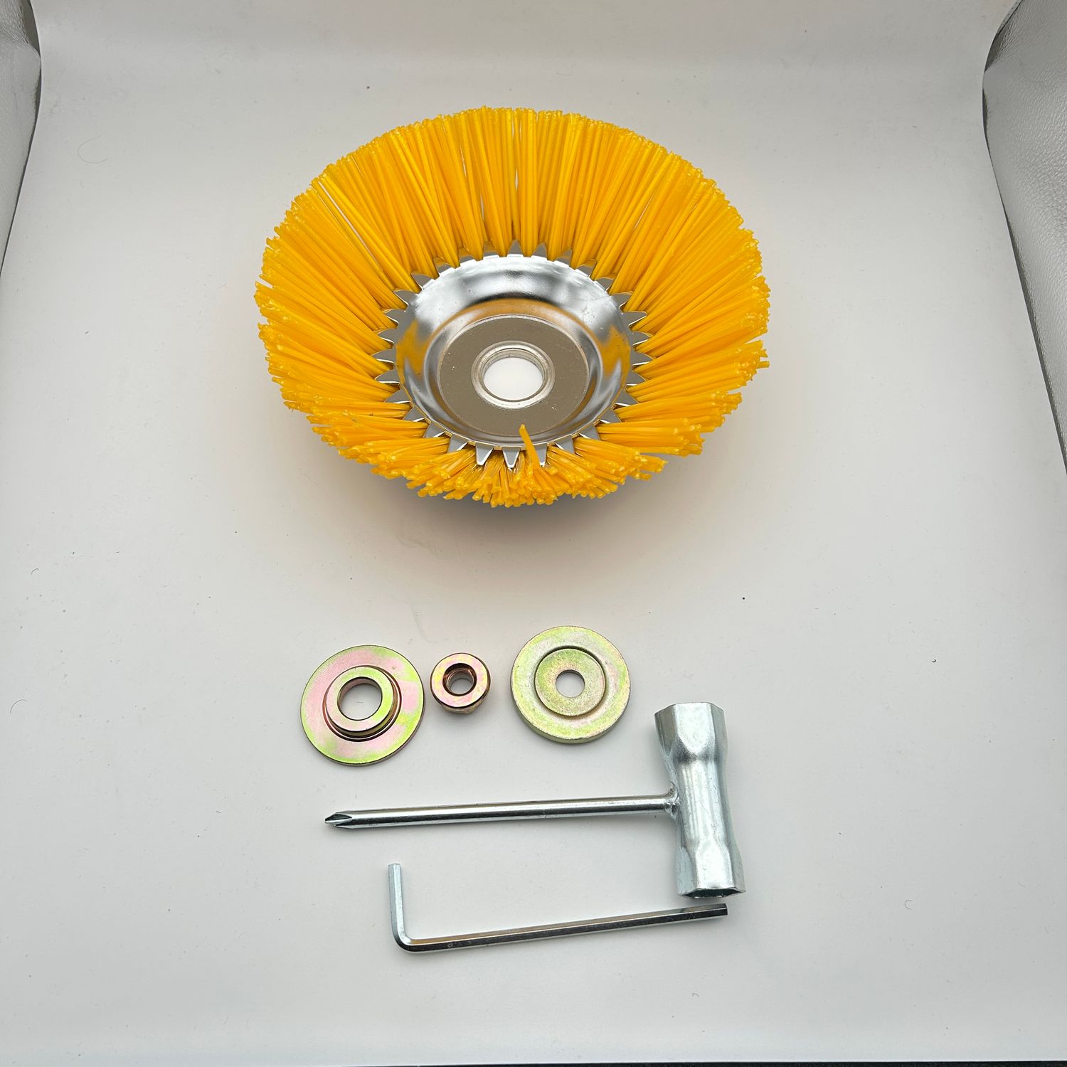 LADAMI Szczotka 200x25.4 mm Nylonowa do Podkaszarki, Usuwanie Mchu