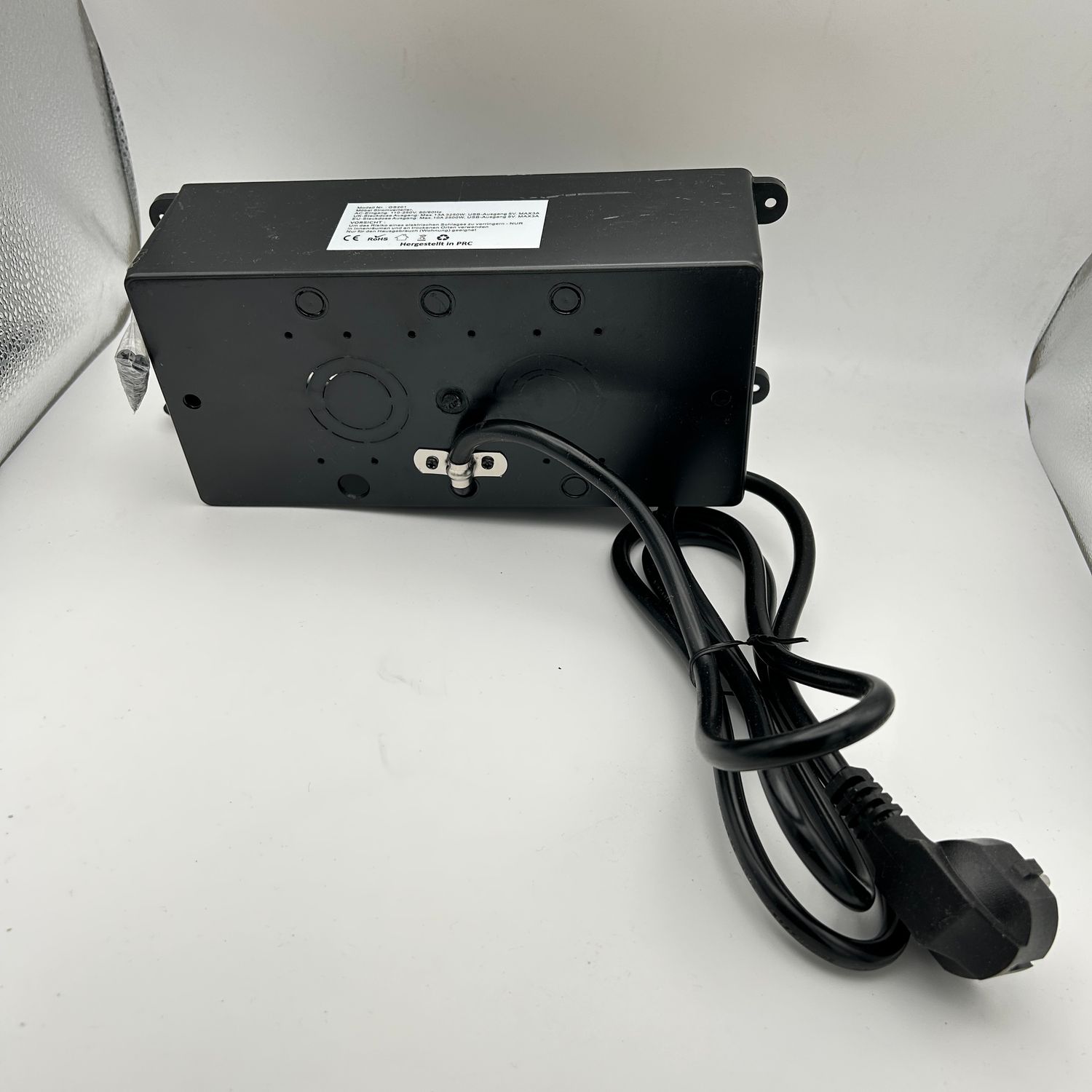 Connection Box Black, biurko z 2 gniazdami i 2 portami USB Type-C