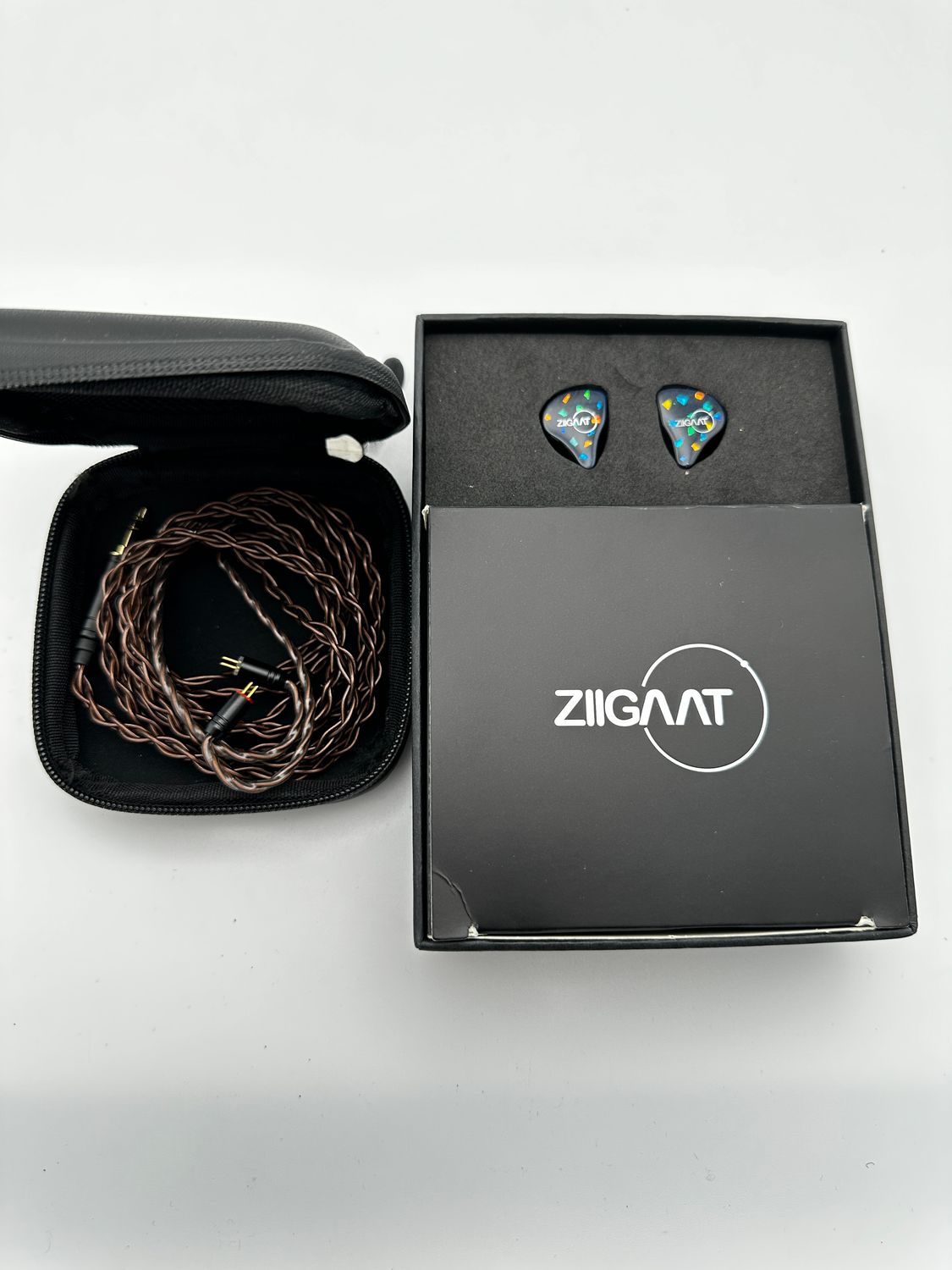 ZiiGaat Doscinco IEM, 2DD+3BA hybrydowe przetworniki, przewodowe (3.5mm)