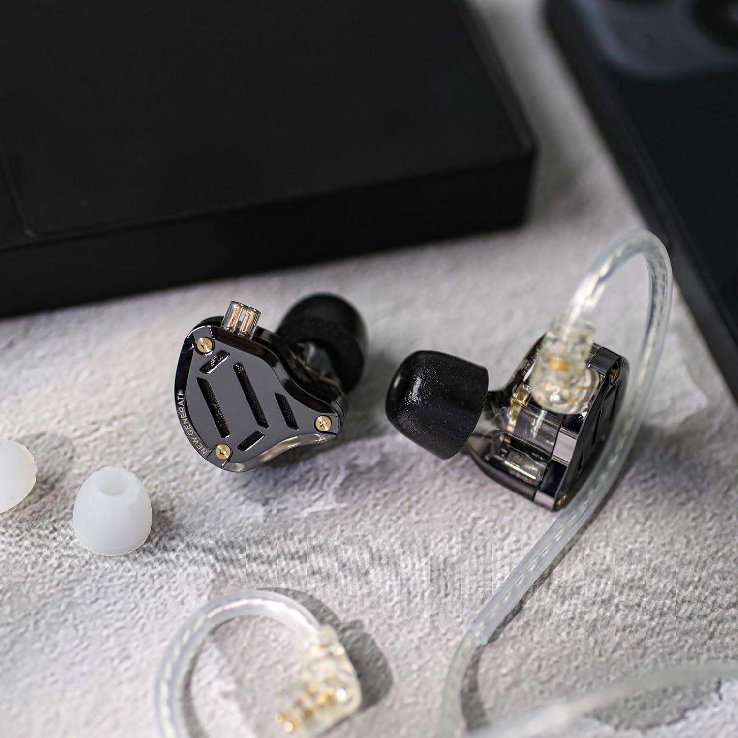 LINSOUL KZ ZS10 PRO 2 IEM 1DD+4BA, 4-poziomowy przełącznik, z mikrofonem