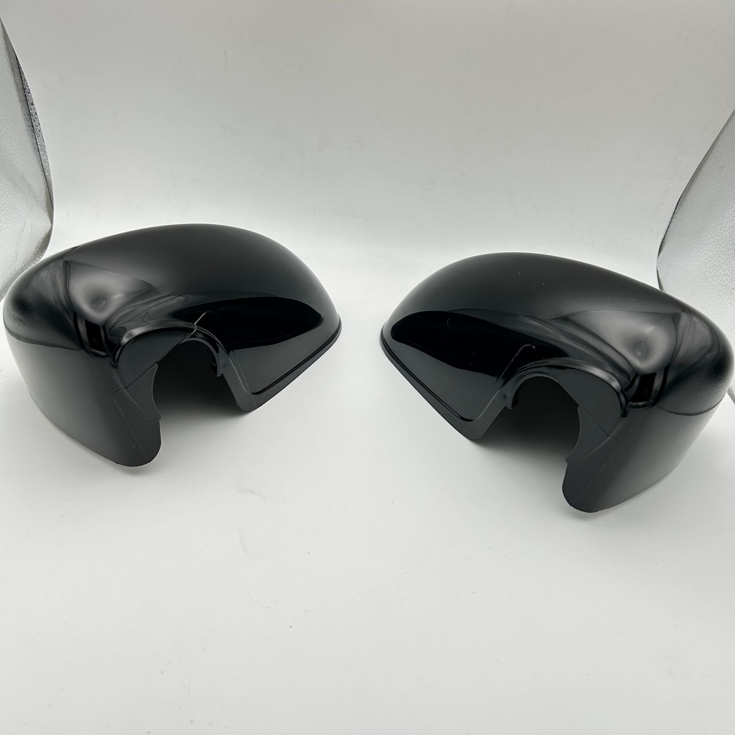 Wymiana nakładek lusterka Opel Corsa D/E 2006-2019, błyszcząca czarna.