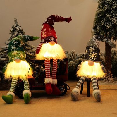 GNOME Świąteczne Światło, Figurka Świąteczna Rozrabiaka z Pluszu (B)
